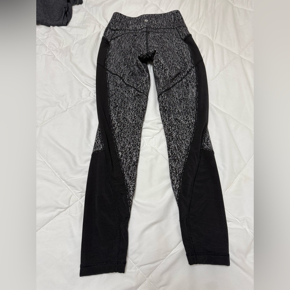 Lululemon Fit Physique Tight - Picture 11 of 13
